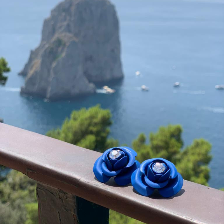 Orecchini a lobo "Peonia" Single - Blu Elettrico con Cristallo Centrale