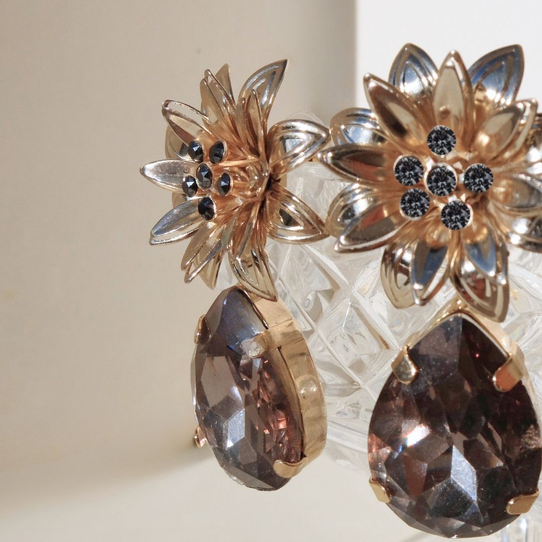 Orecchini Adele con cristalli e goccia Black Diamond