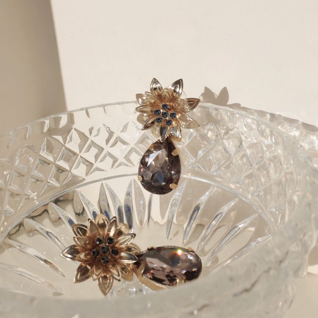 Orecchini Adele con cristalli e goccia Black Diamond