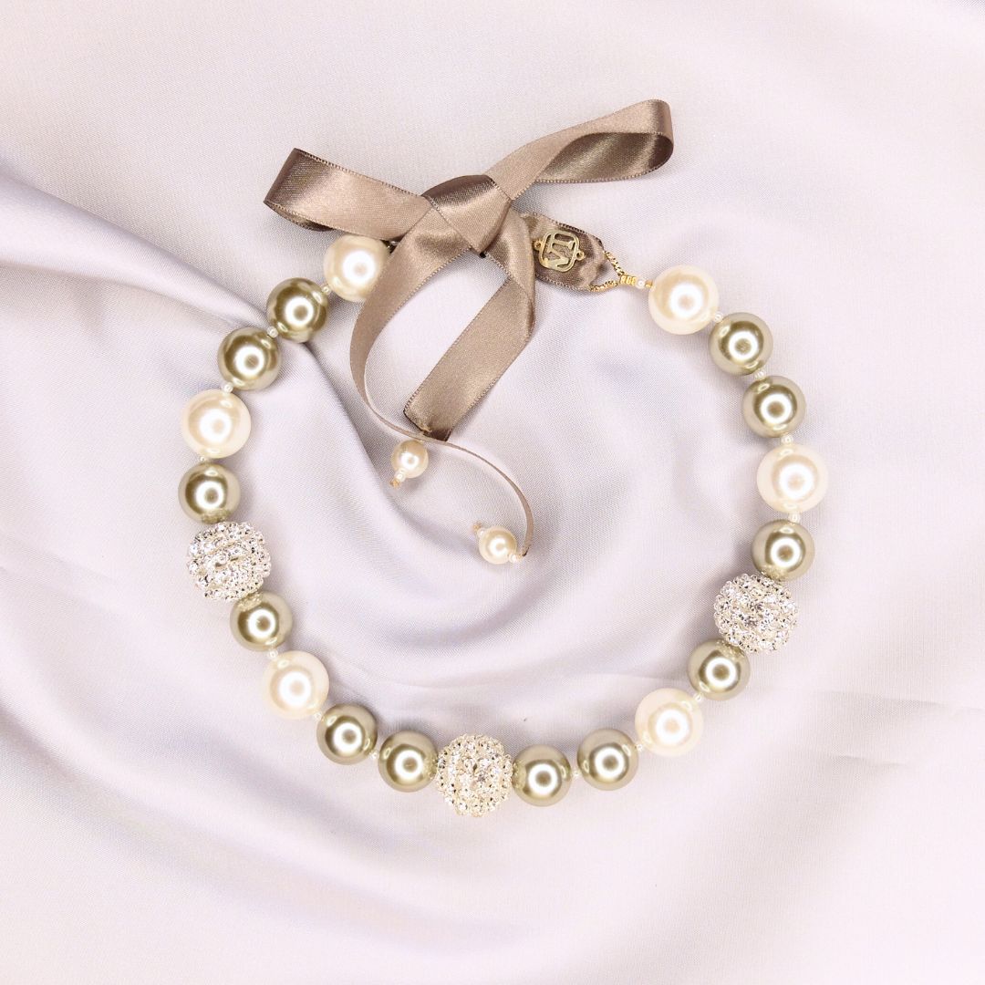 Collana "Fior di Luna" - con sfera di cristalli