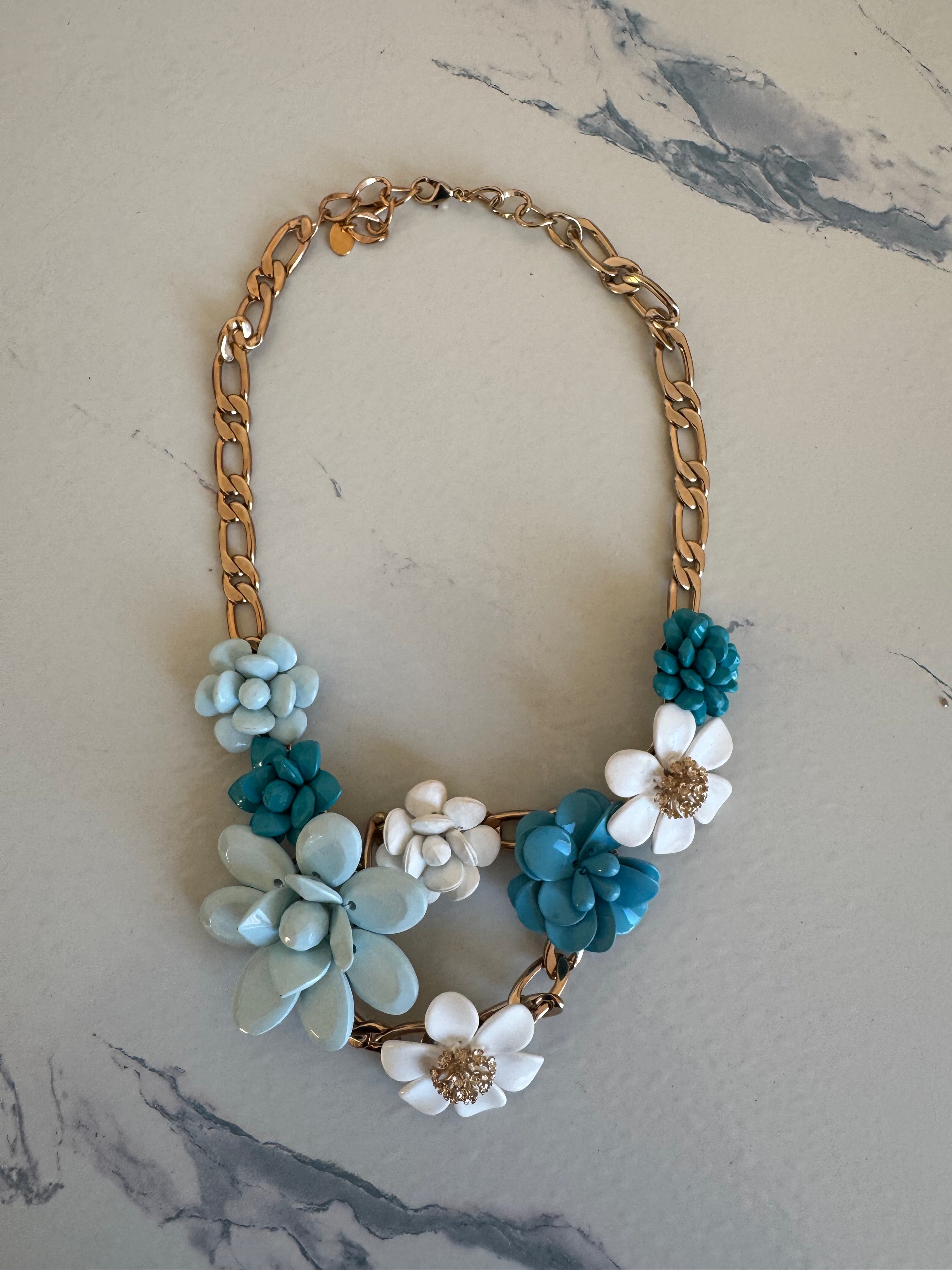 Collana Grotta Azzurra - PEZZO UNICO Fiori carta da zucchero, Azzurro, Turchese e cristalli