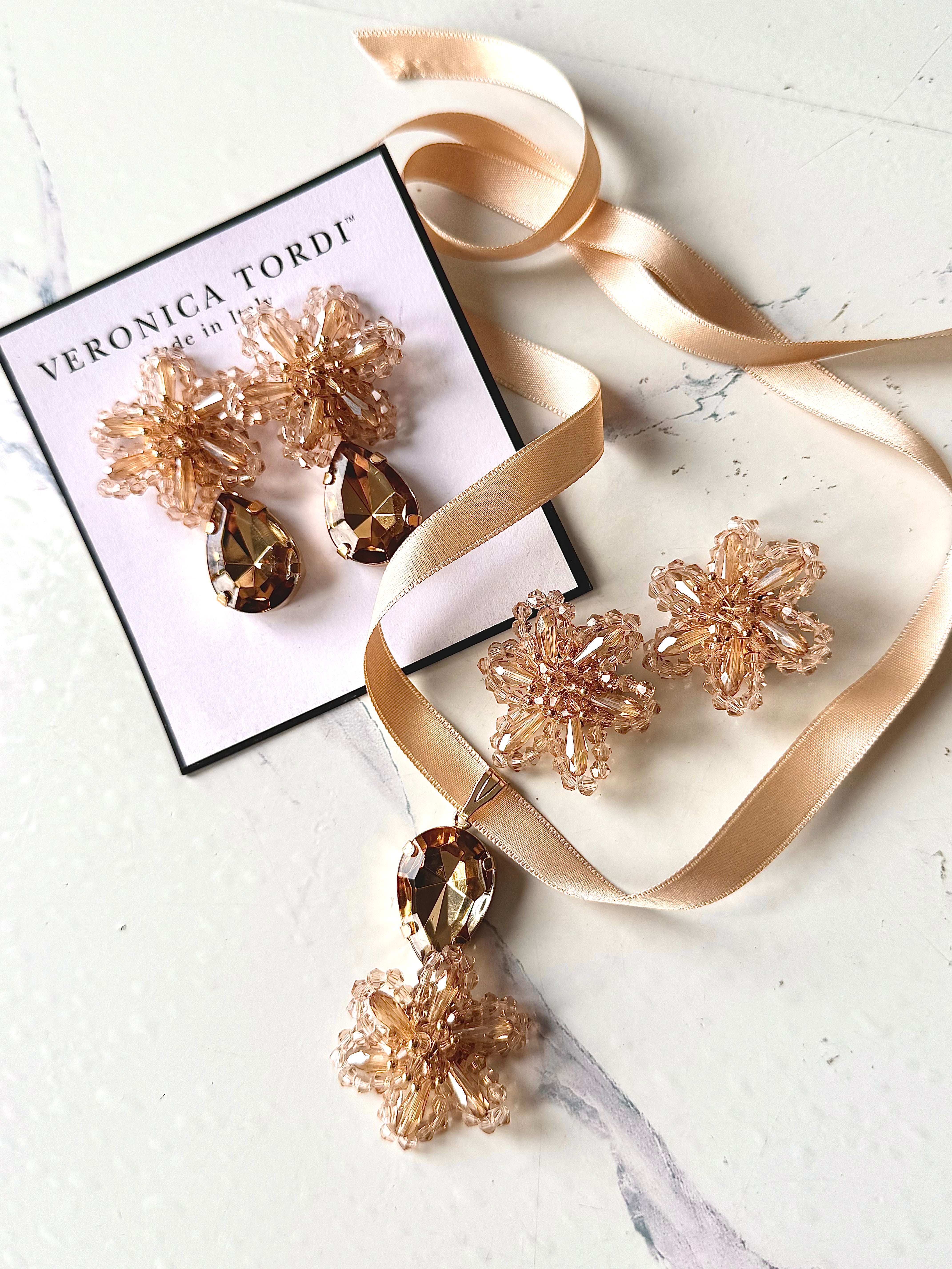 Ciondolo Sienna Champagne con cordone di raso