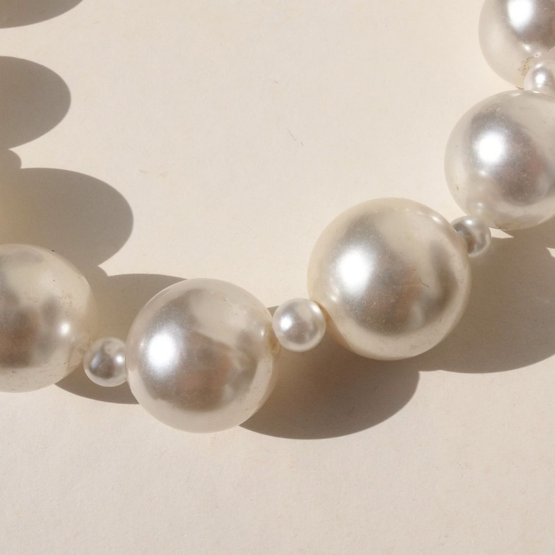 Collana di perle Audrey con raso nero