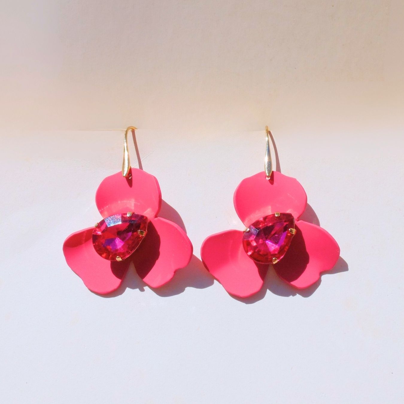 Orecchini Pendenti "Malva" fucsia con monachella