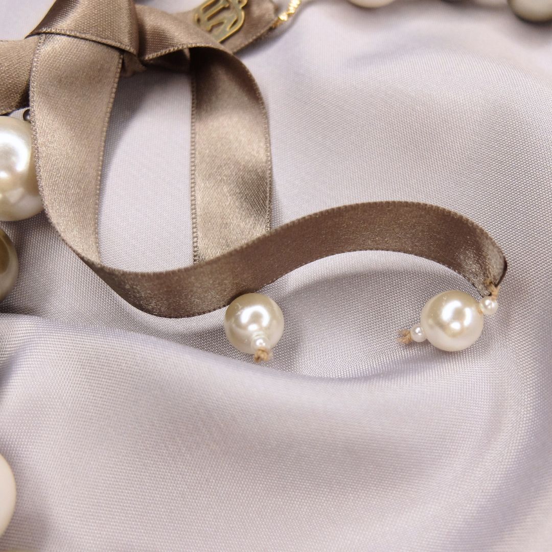 Collana "Fior di Luna" - con sfera di cristalli