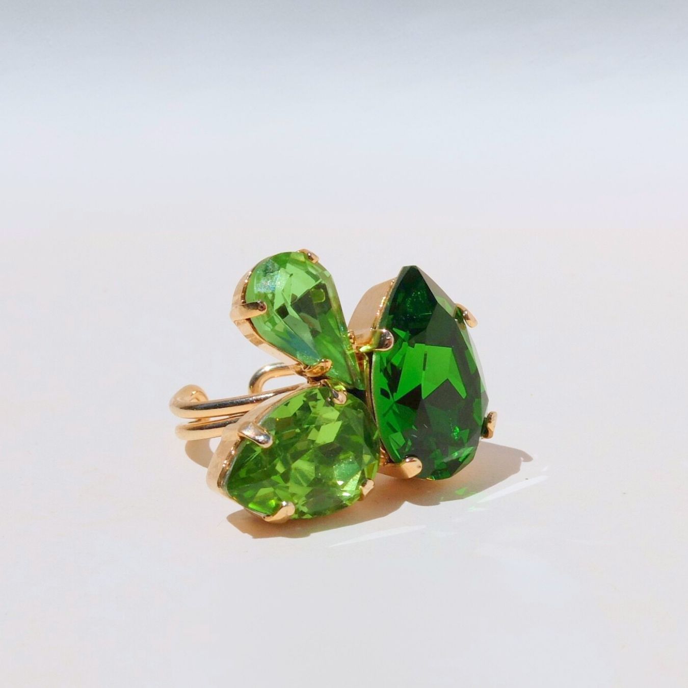 Anello Nefertiti Verde Giada con cristalli