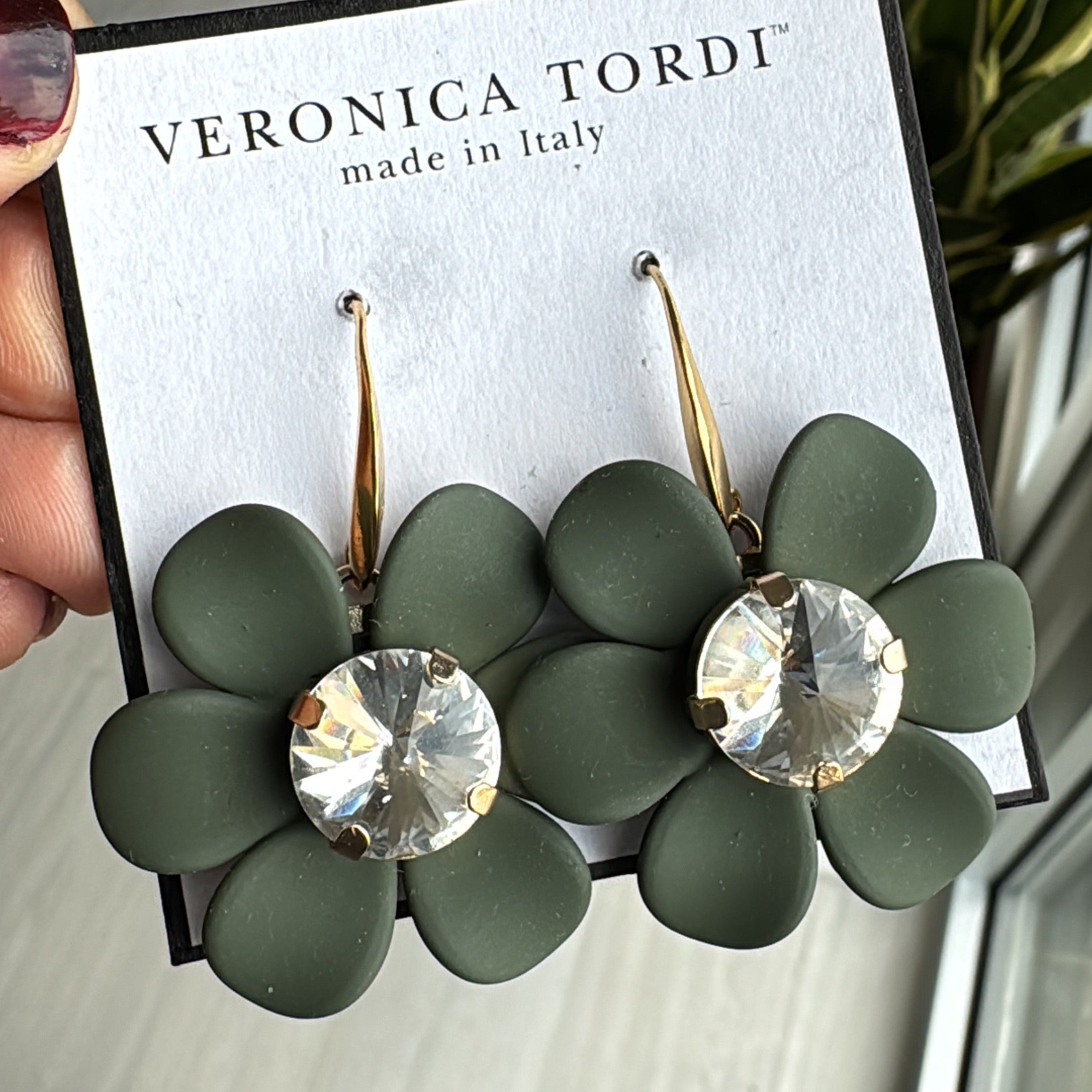 Orecchini Petalo Verde Militare Seta con cristallo centrale