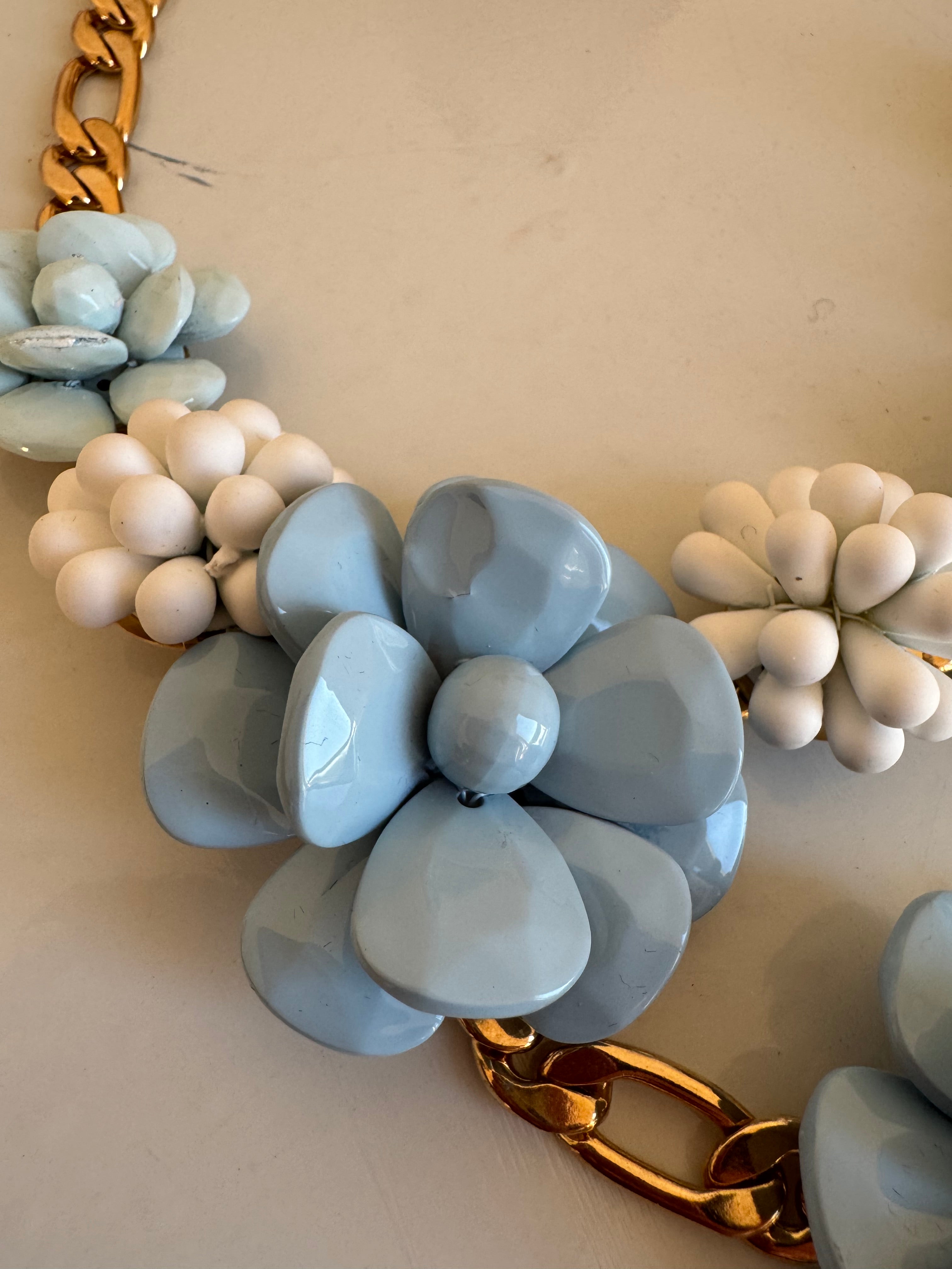 Collana Posillipo - PEZZO UNICO Fiori carta da zucchero, Azzurro candy e Cristalli