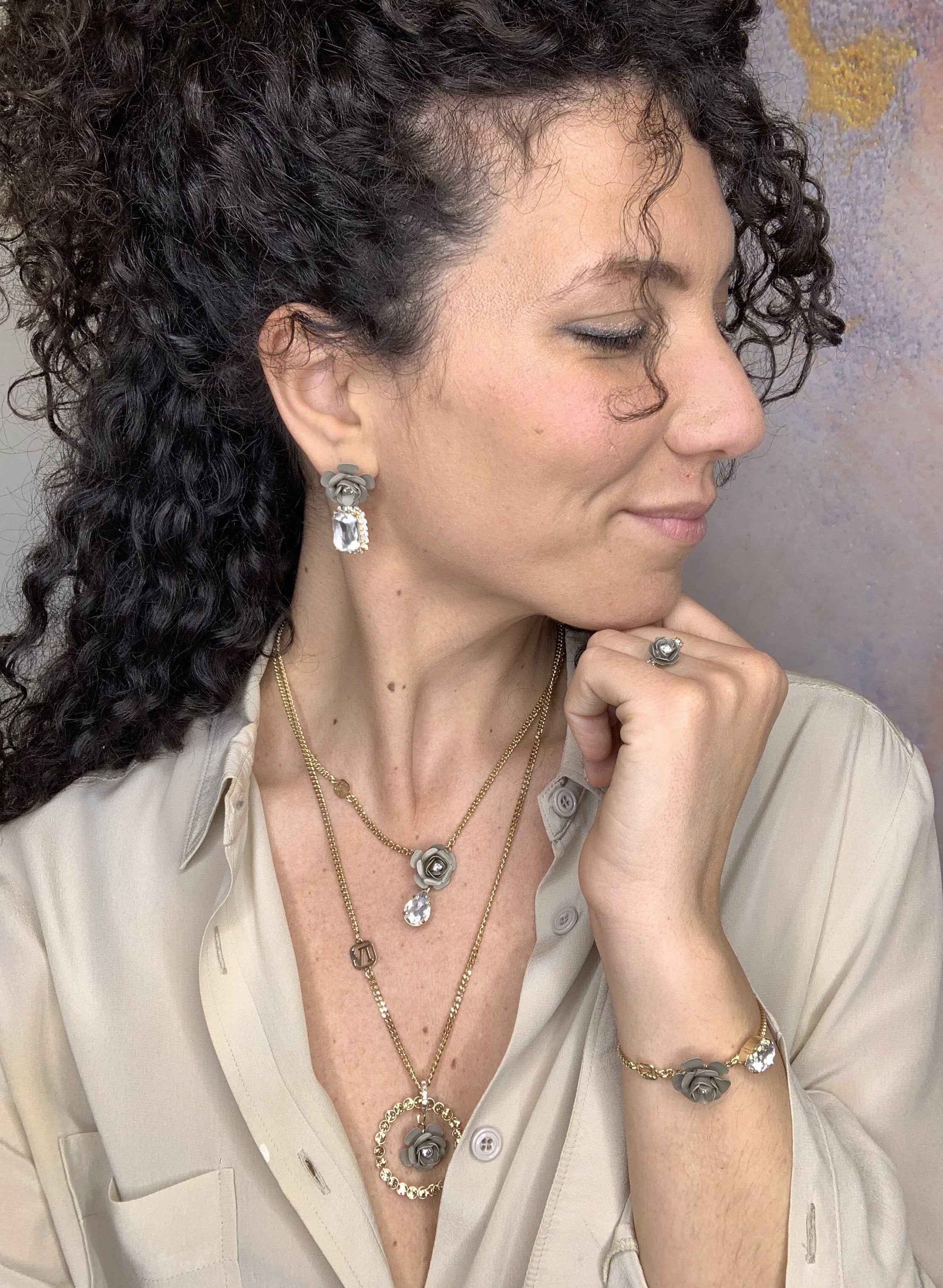 Bracciale Regolabile "Camelia" - Platino Metallizzato con Goccia in cristallo