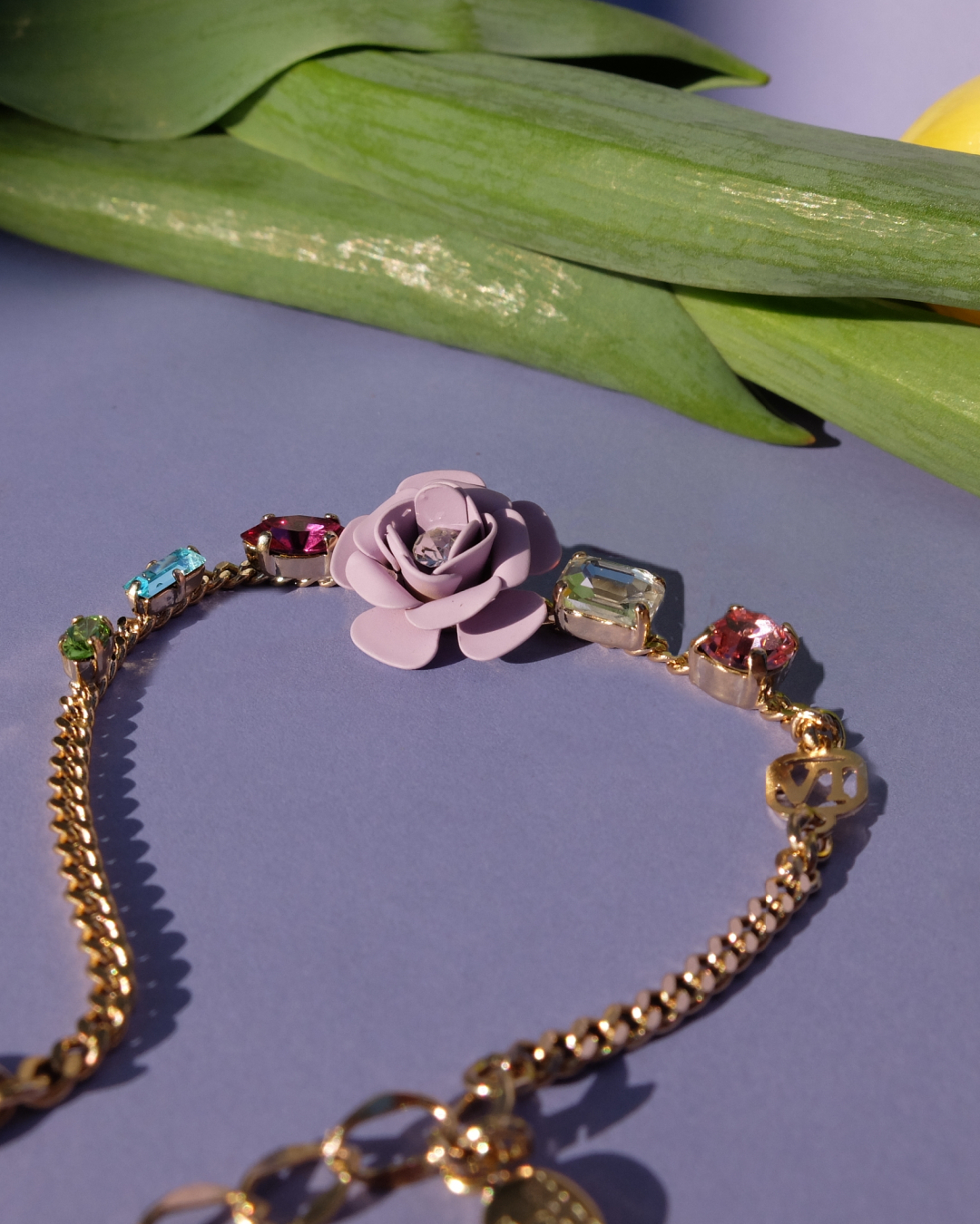 Bracciale Regolabile "Camelia" Tropical Decò - Glicine con Cristalli Multicolor