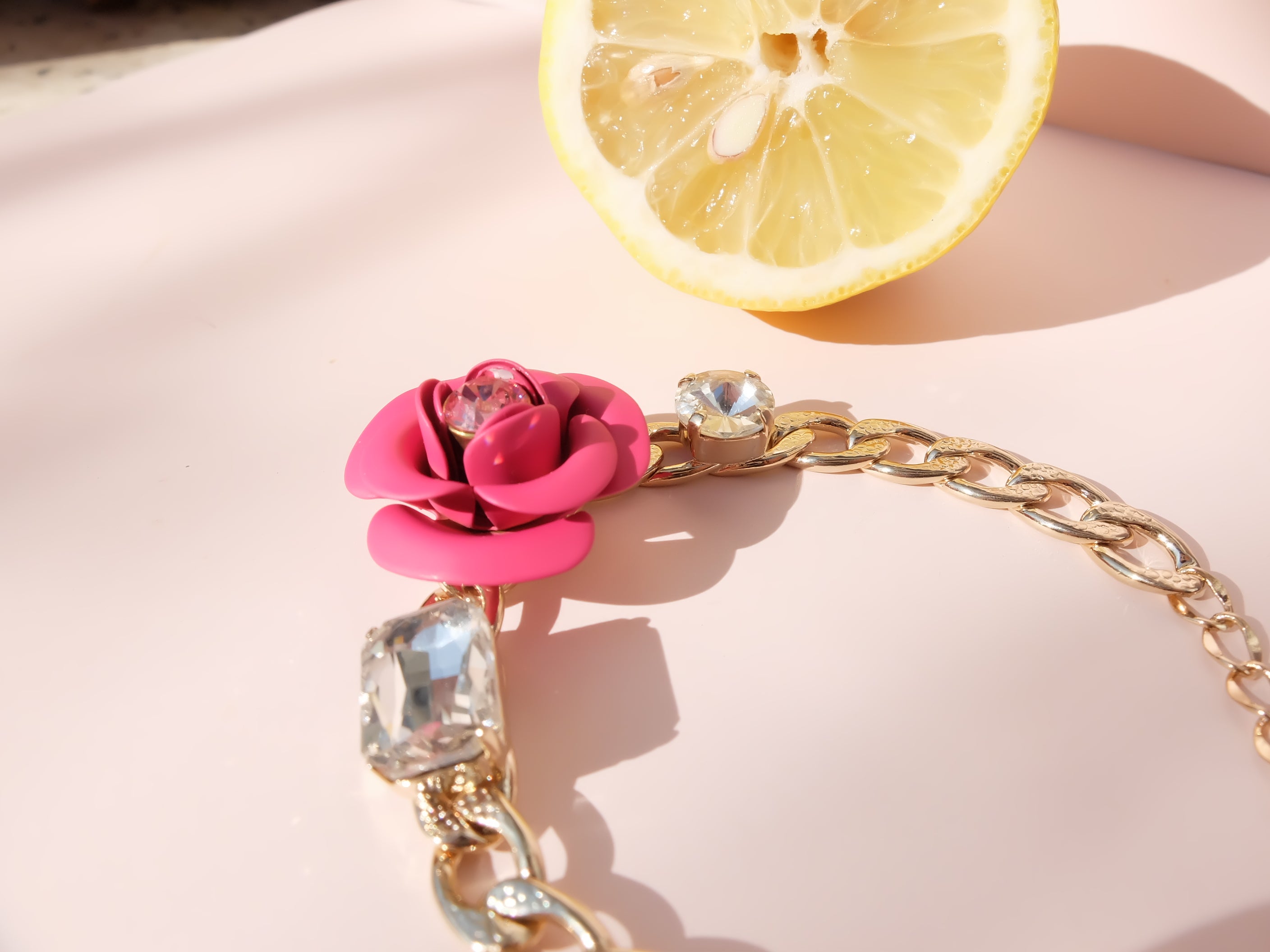 Bracciale Regolabile "Peonia Sunset"- Fucsia con Cristalli