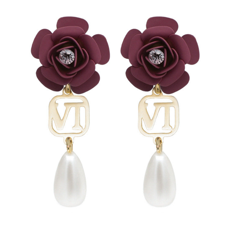 Orecchini pendenti "Camelia" ciliegia con cristallo malva e perla