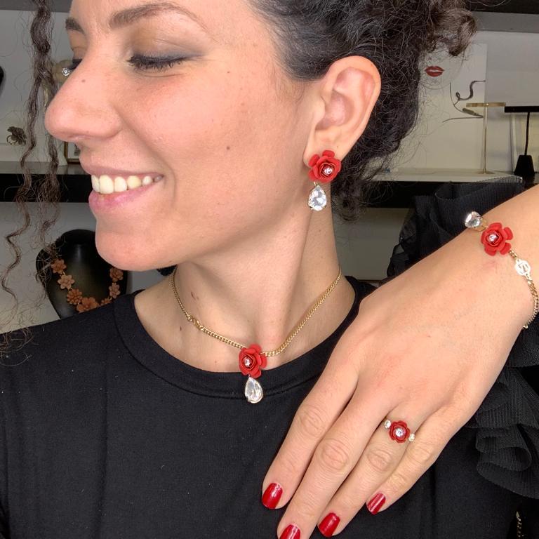 Bracciale regolabile "Camelia" rosso con cristallo
