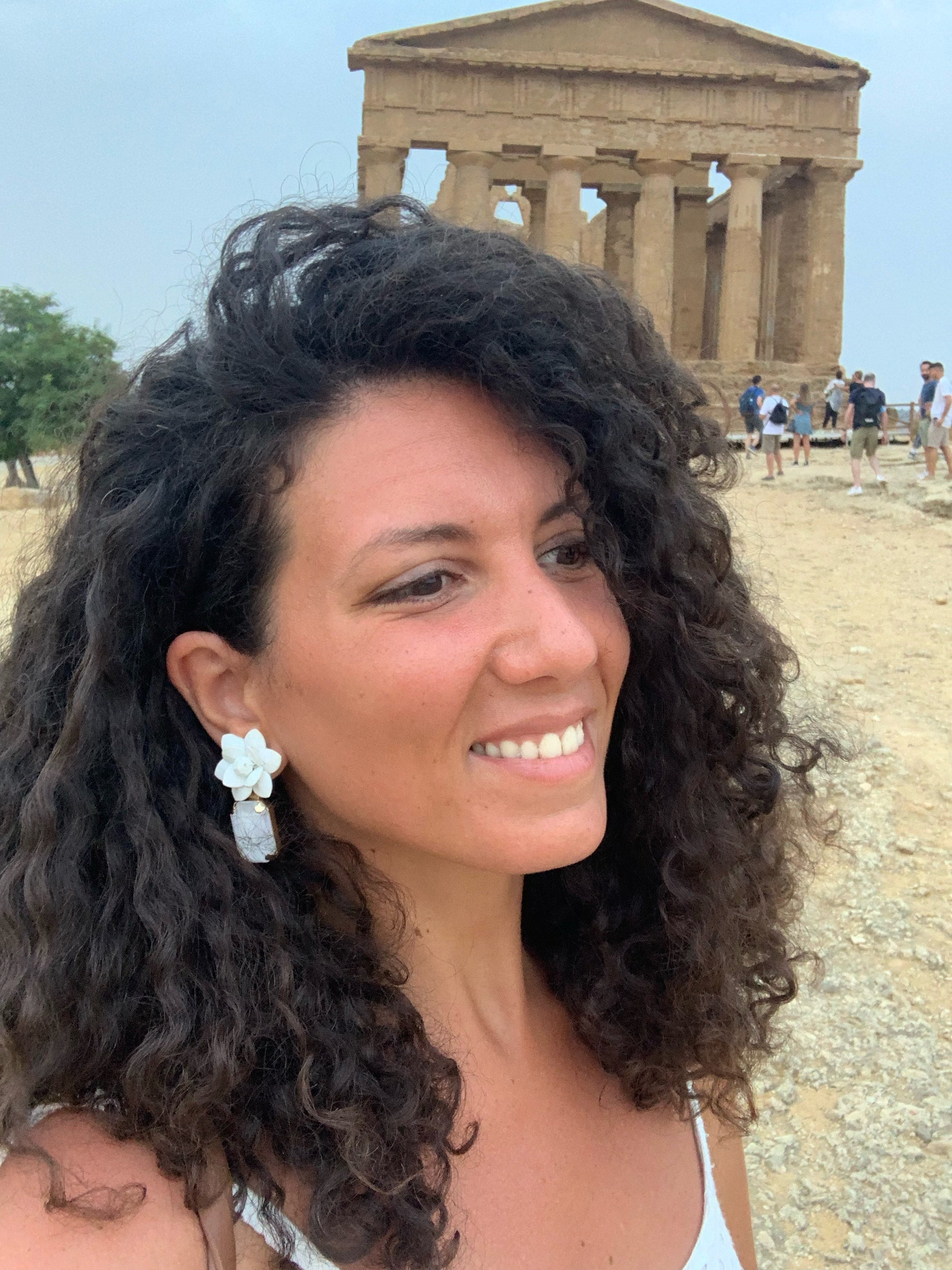 Giglio Bianco con Pietra Rettangolare Bianca