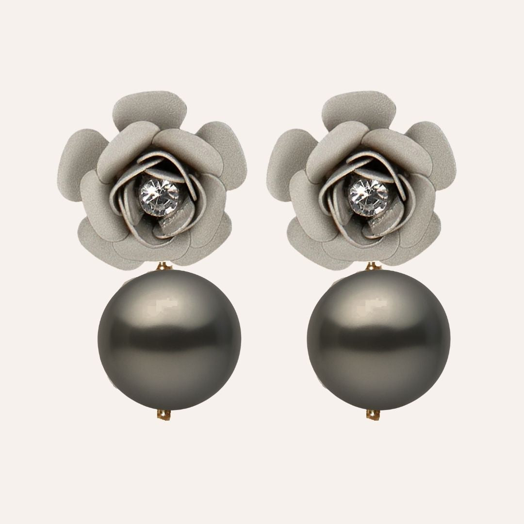 Orecchini pendenti Camelia Platino con perla