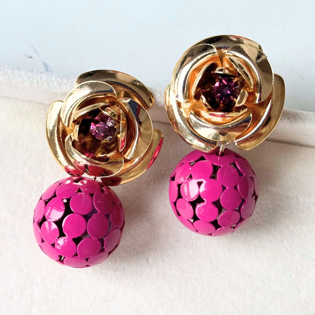 Orecchini Peonia Oro con sfera ciclamino