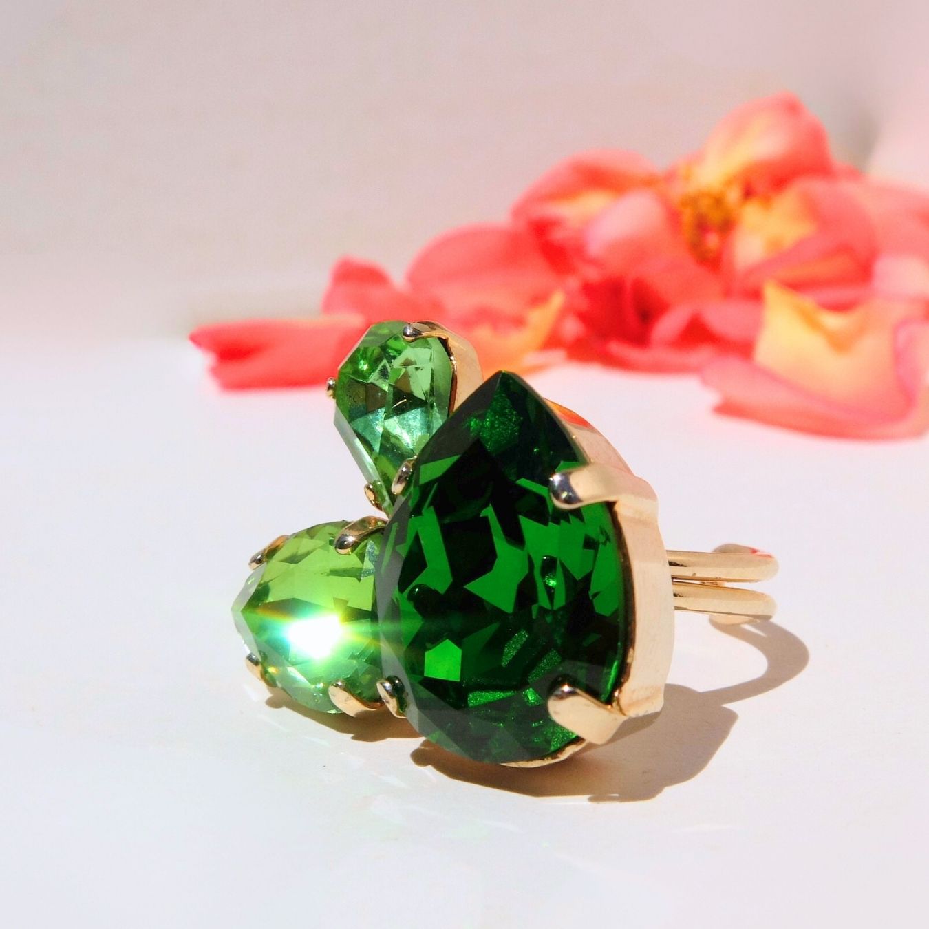 Anello Nefertiti Verde Giada con cristalli