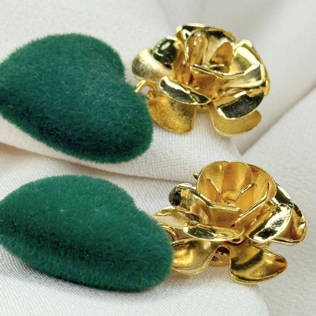 Orecchini Camelia "Cuore" Verde Foresta velluto