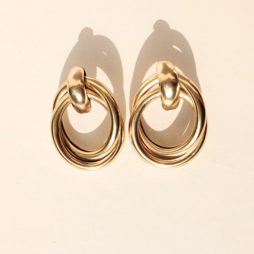 Maggie Golden Single Earrings