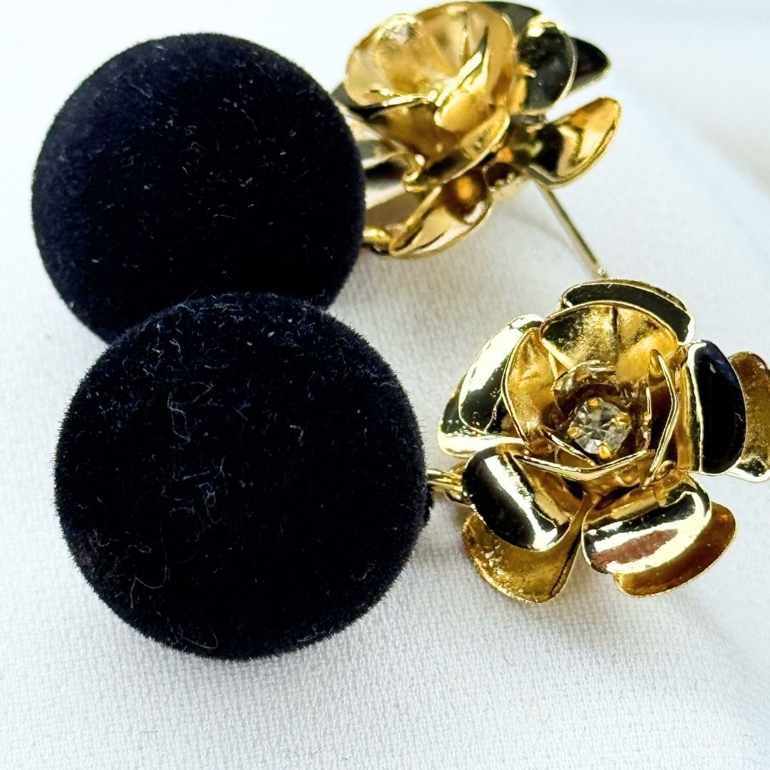 Orecchini Camelia Oro "Perla di velluto" Nero