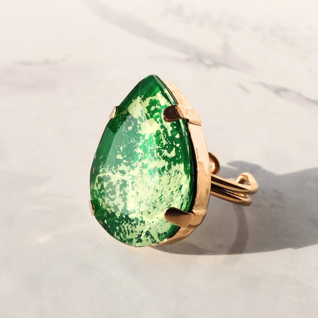 Anello Goccia Verde Giada con effetto marmorino (dipinta a mano)