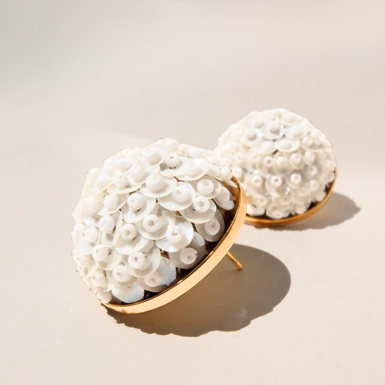 Orecchini Perle del Nilo in pailettes - Bianco Madreperla