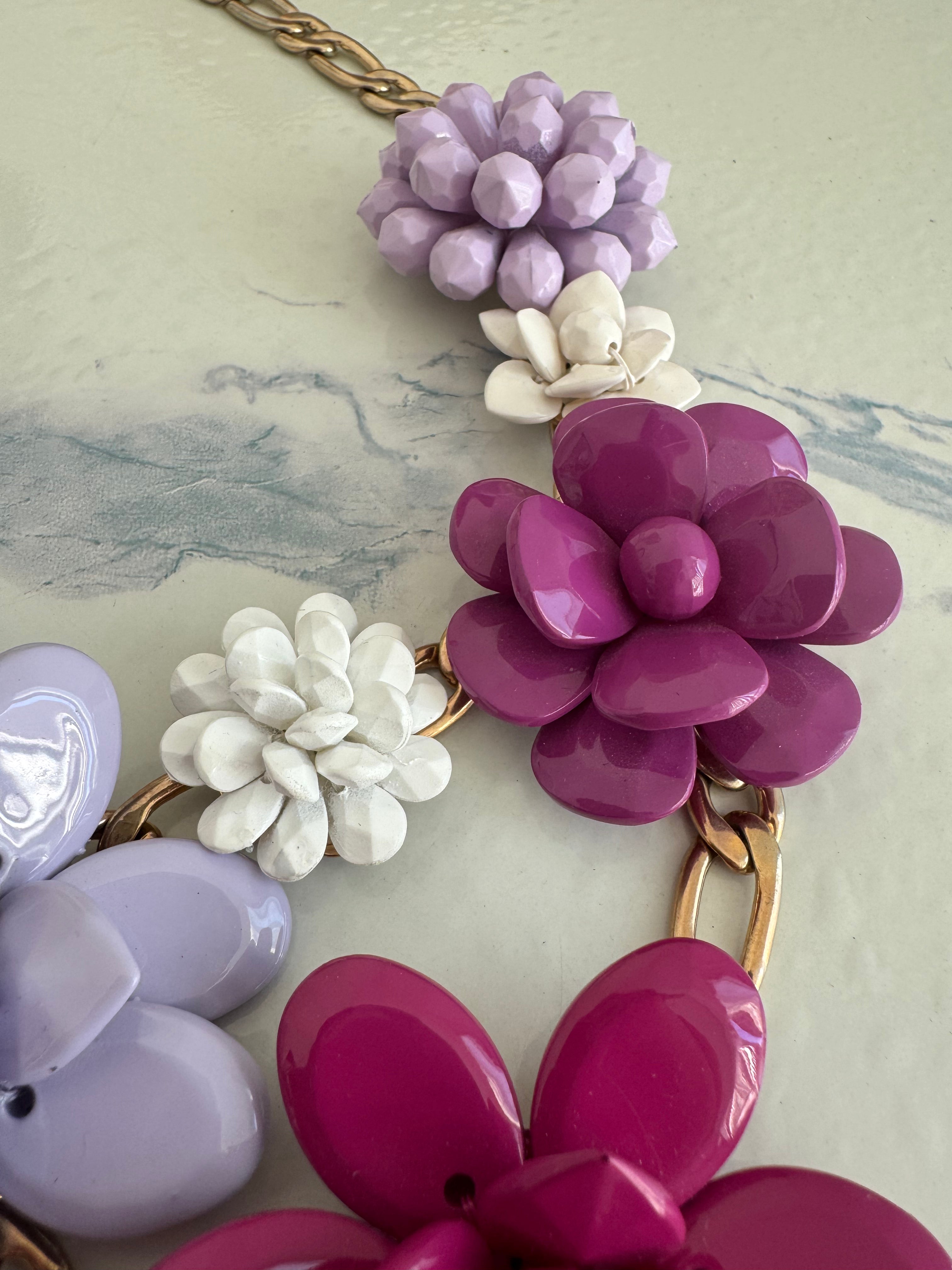 Collana "Provenza" - PEZZO UNICO Fiori Lavanda, Ciclamino, Bianco crema e fiori dorati