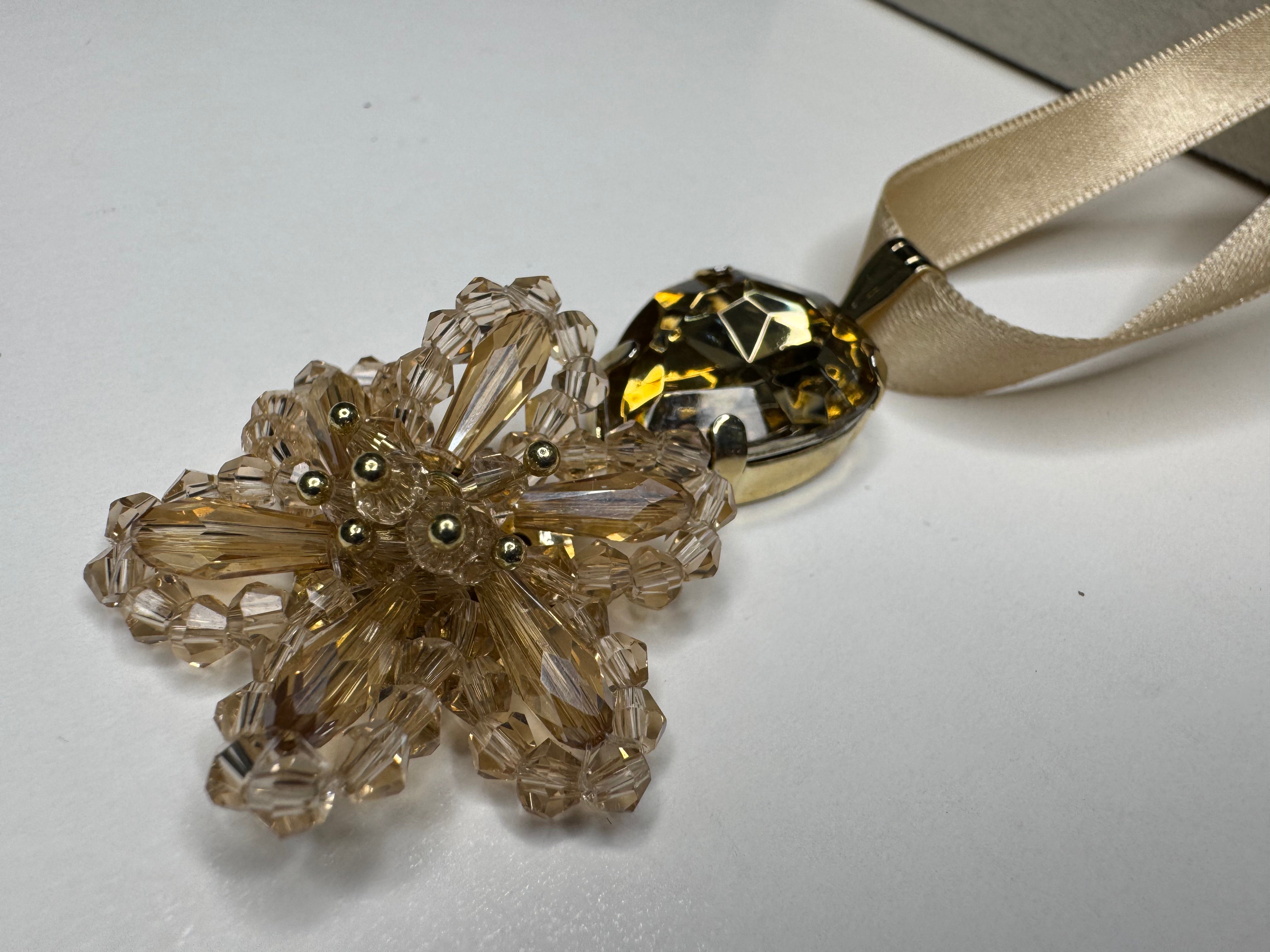 Ciondolo Sienna Champagne con cordone di raso