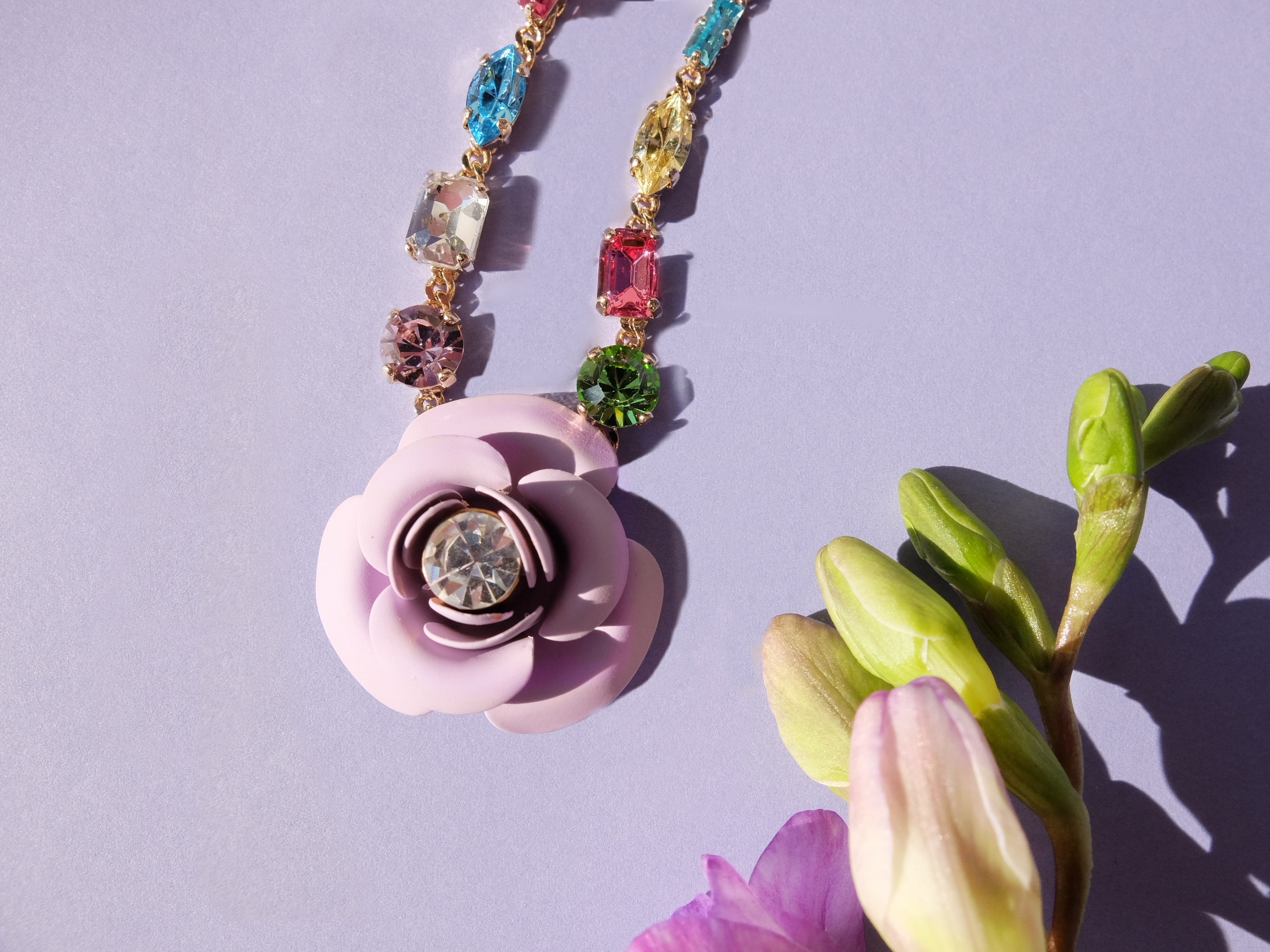 Collier "Peonia" Tropical Decò - Glicine con cristalli multicolor