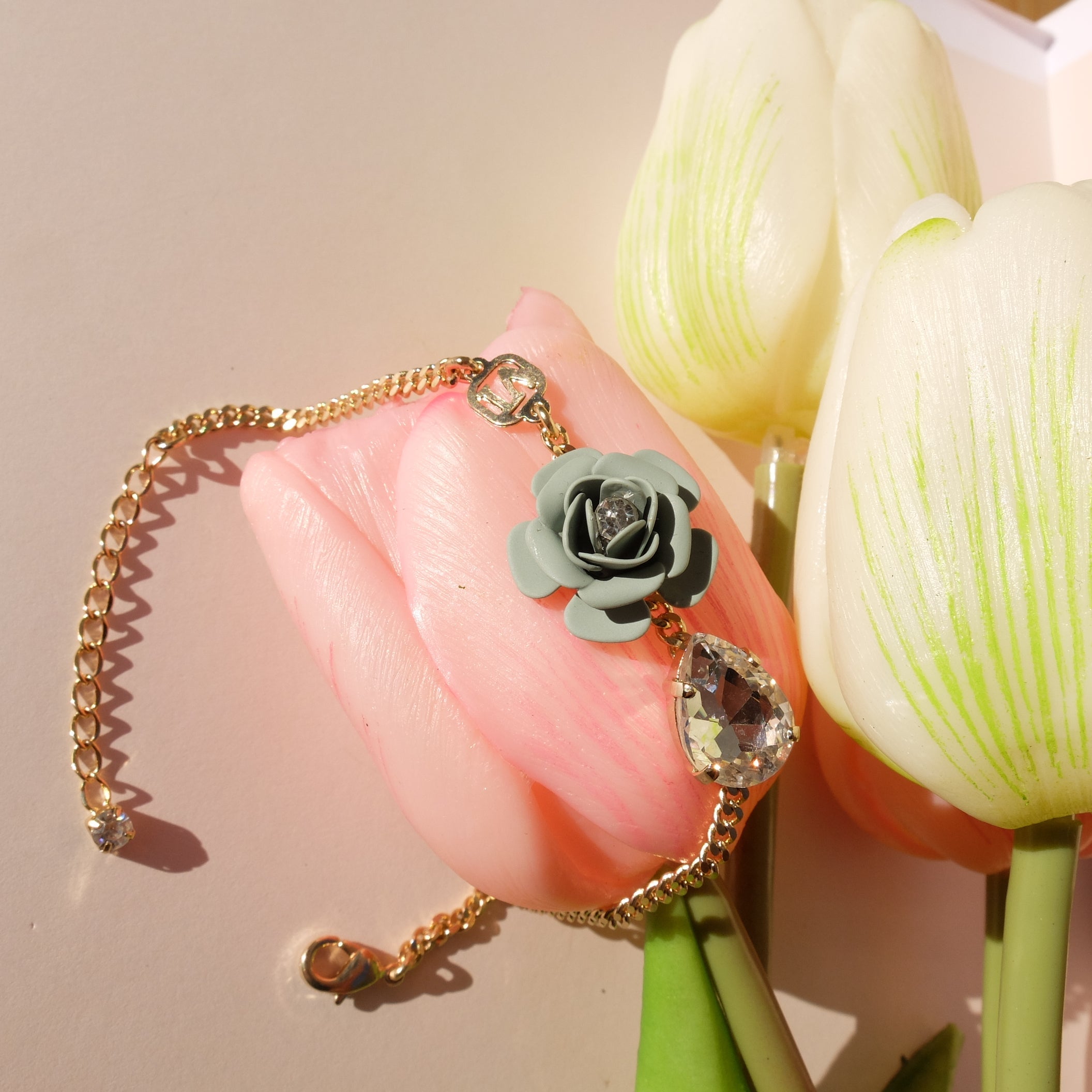Adjustable Bracelet "Camelia" - Sage Green with Crystal Drop 