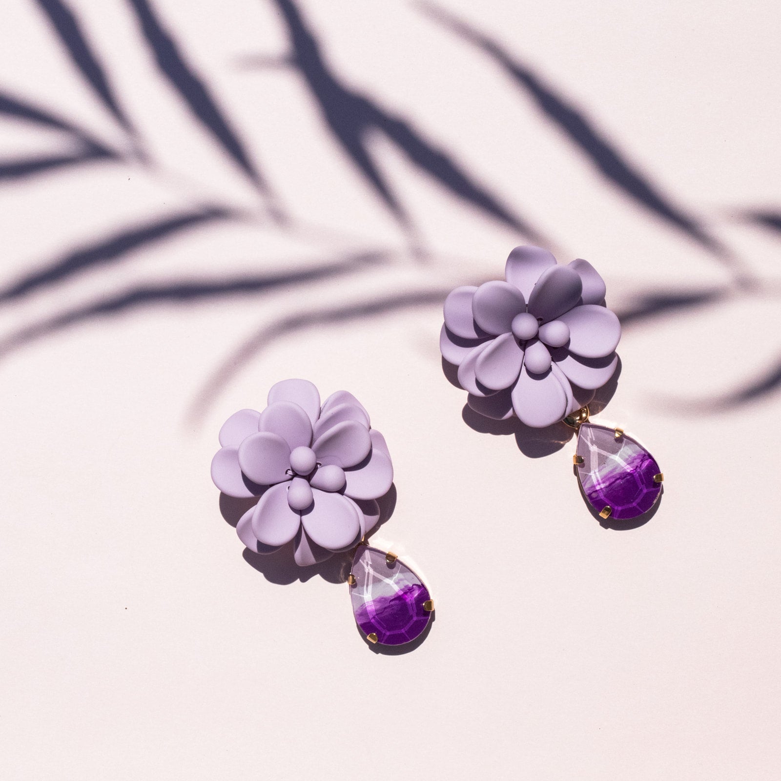 Hibiscus Wisteria with Bicolor Drop