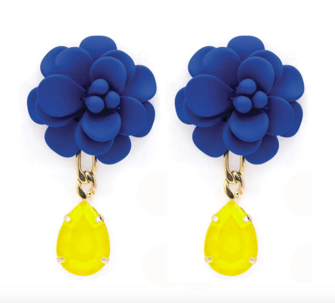 Blue Hibiscus with Yellow Stone