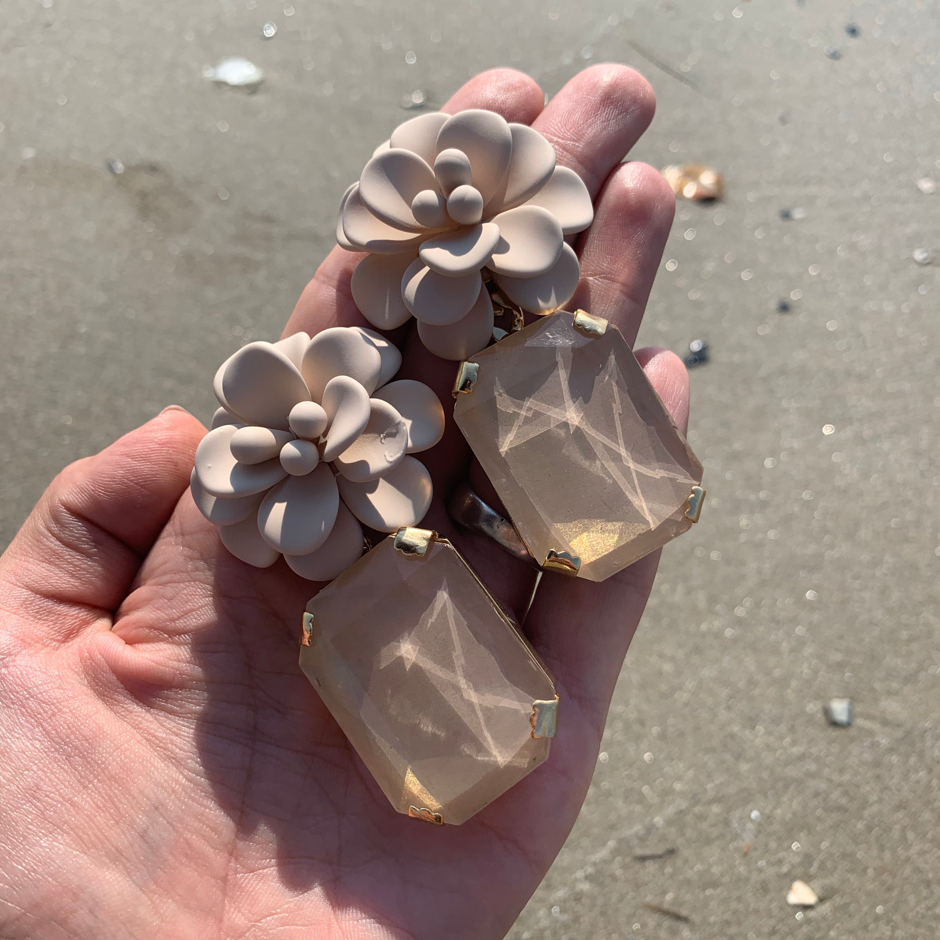 Beige Hibiscus with Gold Rectangular Stone 