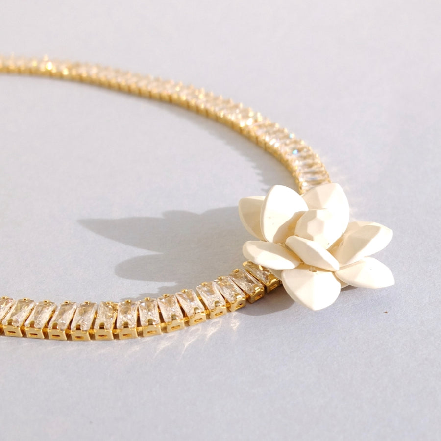 Giglio Luce Crema Zirconia Necklace